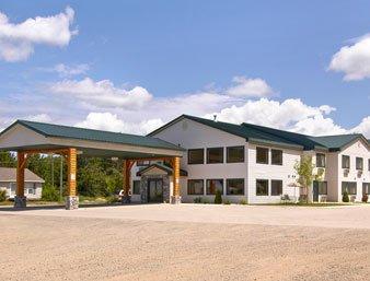 Newberry Zellar'S Village Inn المظهر الخارجي الصورة